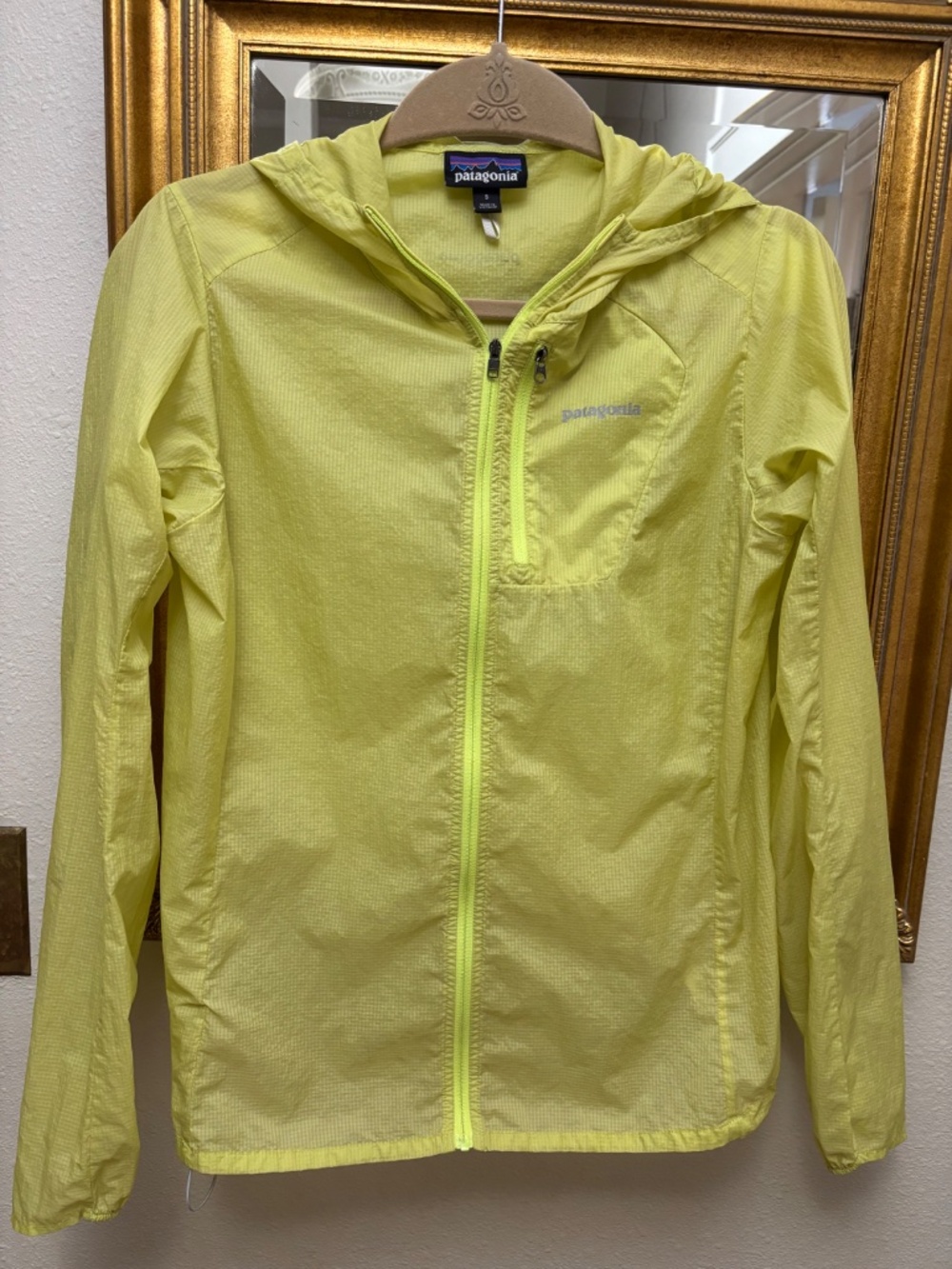 Patagonia Women's Houdini Jacket Size Small